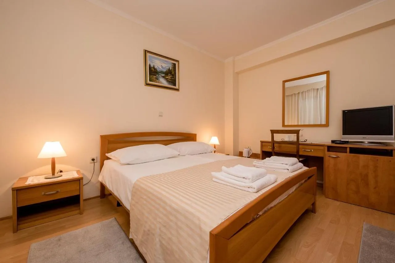 Villa Anggela Supetarska Draga