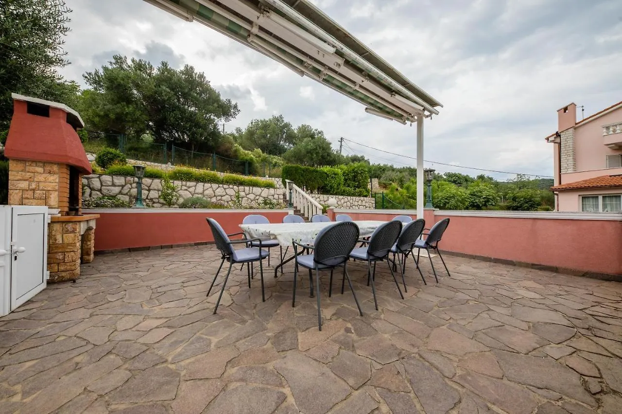 Villa Anggela Supetarska Draga Guest house