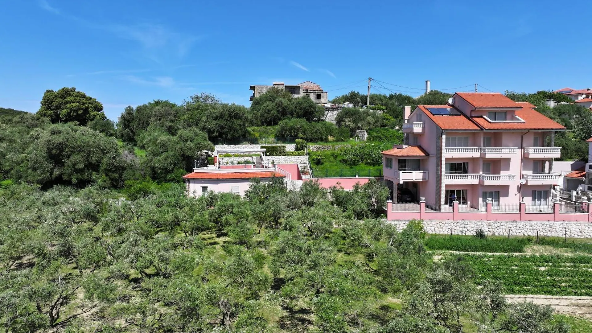 Villa Anggela Supetarska Draga 4*,  Croatia