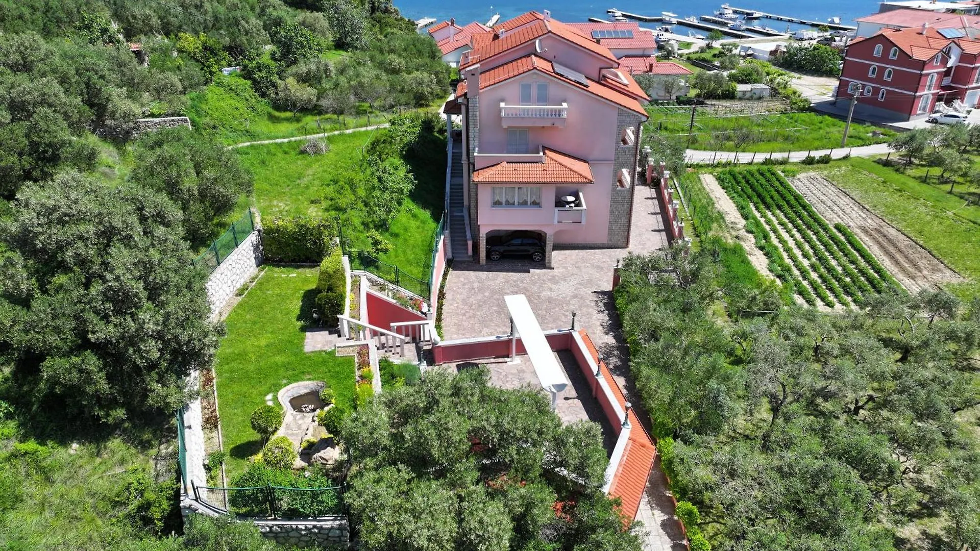 Villa Anggela Supetarska Draga Guest house