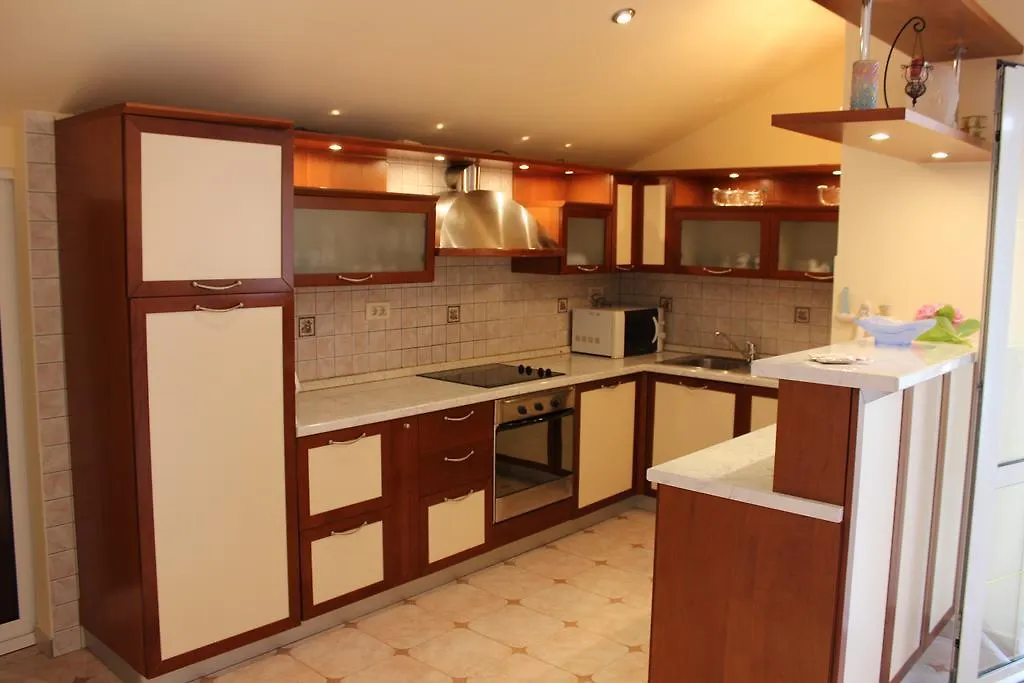 **** Guest house Villa Anggela Supetarska Draga Croatia